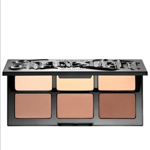 Kay Von D Shade + Light contour kit